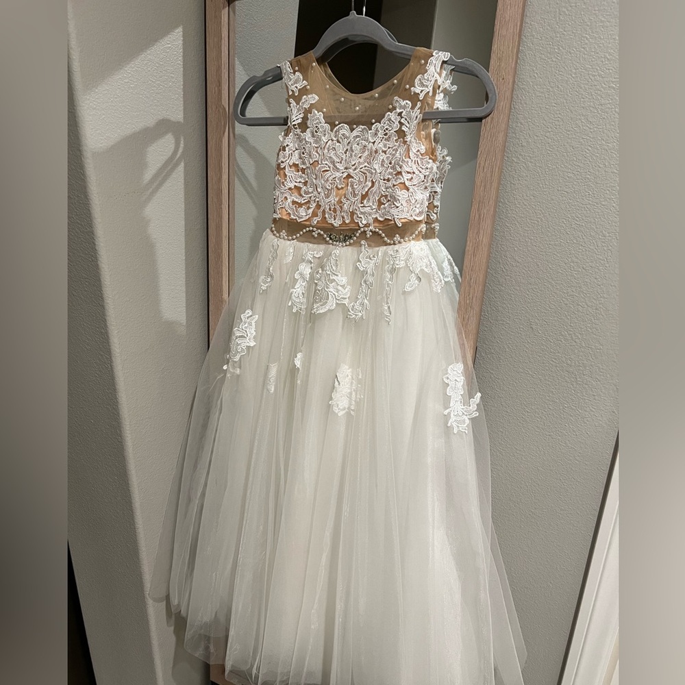 Boutique flowergirl gown dress size 5/6